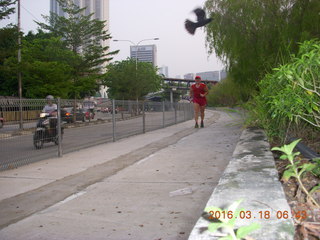 28 99j. Malaysia, Kuala Lumpur, Geo Hotel run - Adam running (tripod and timer)