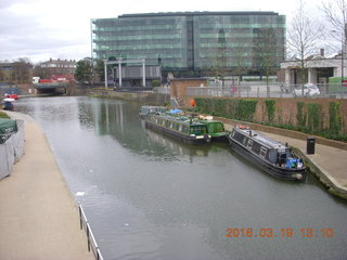 26 99k. London - outside with Malavika - boats in canal
