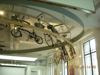 137 99l. London Science Museum - bicycles