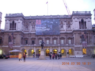182 99l. London Royal Academy of the Arts museum