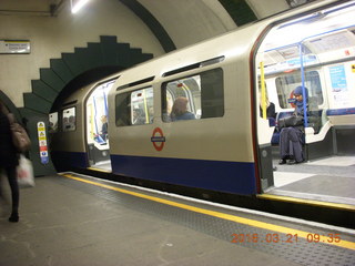 24 99m. London Underground (tube)