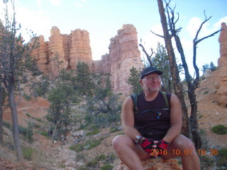 Bryce Canyon - Fairyland hike - Adam sitting