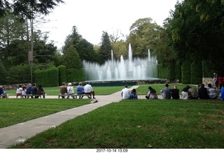 240 9ue. Longwood Gardens - fountains