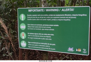 314 a0e. Iguazu Falls sign