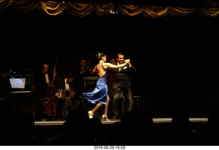 93 a0e. Buenos Aires - Tango show