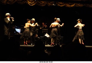 113 a0e. Buenos Aires - Tango show