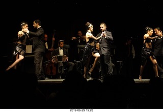 147 a0e. Buenos Aires - Tango show