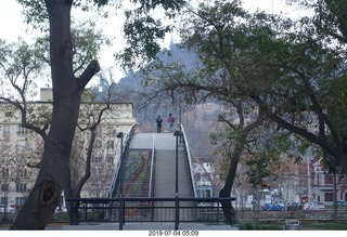 5 a0f. Chile - Santiago park - morning run - bridge