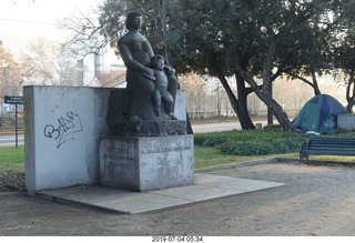 30 a0f. Chile - Santiago park - morning run - statue