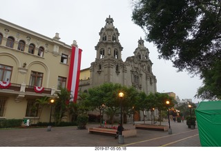 76 a0f. Peru - Lima run - church