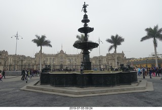 281 a0f. Peru - Lima tour - fountain