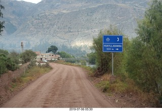 48 a0f. Peru - drive to Aguas Calientes Vistadome Train station