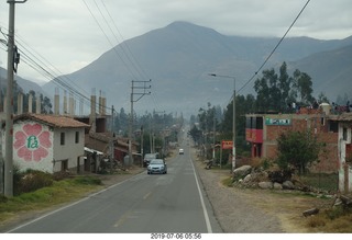 65 a0f. Peru - drive to Aguas Calientes Vistadome Train station