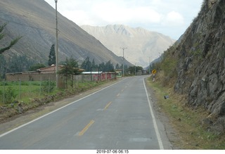 97 a0f. Peru - drive to Aguas Calientes Vistadome Train station