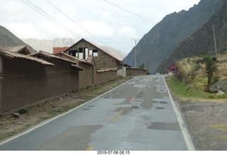 99 a0f. Peru - drive to Aguas Calientes Vistadome Train station