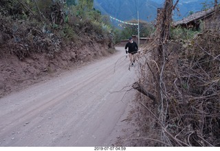 9 a0f. Peru - Aranwa Sacred Valley hotel - morning run + Adam