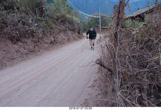 10 a0f. Peru - Aranwa Sacred Valley hotel - morning run + Adam
