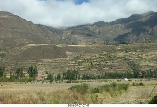 83 a0f. Peru - drive to cusco - terraces