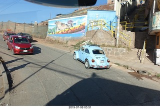 40 a0f. Peru - Cusco - drive to airport- VW beetle