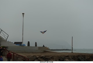 228 a0f. Peru - Lima - Pacific Ocean beach - kite