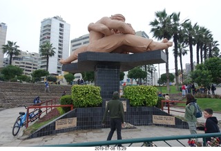 267 a0f. Peru - Lima - beach garden walk - love sculpture