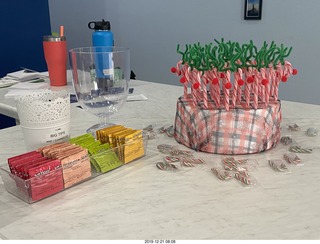 582 a0l. Alanna's <birthday> cake