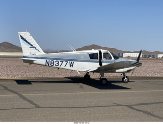 Jerome taxiing N8377W