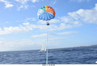 Anthony and Olga - Hawaii - parasailing