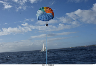 Anthony and Olga - Hawaii - parasailing