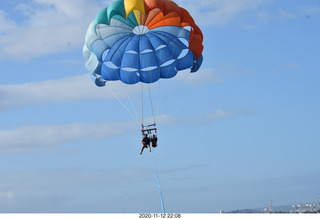 Anthony and Olga - Hawaii - parasailing