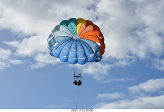 Anthony and Olga - Hawaii - parasailing