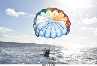 Anthony and Olga - Hawaii - parasailing