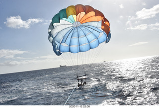 Anthony and Olga - Hawaii - parasailing