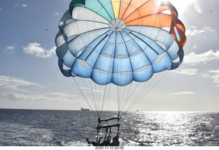 Anthony and Olga - Hawaii - parasailing