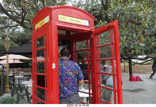 300 a0y. Argentina - Buenos Aires tour - telephone booth