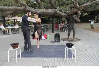 314 a0y. Argentina - Buenos Aires tour - tango dancers
