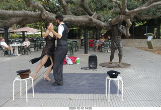 315 a0y. Argentina - Buenos Aires tour - tango dancers