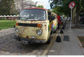 345 a0y. Argentina - Buenos Aires tour - VW peace microbus