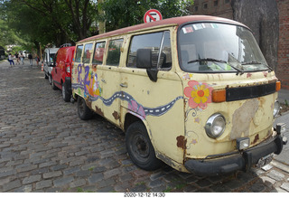 346 a0y. Argentina - Buenos Aires tour - VW peace microbus