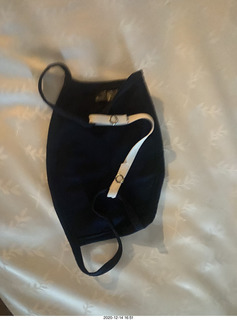10 a0y. mask with strap