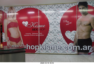95 a0y. Argentina - Buenos Aires - sex shop