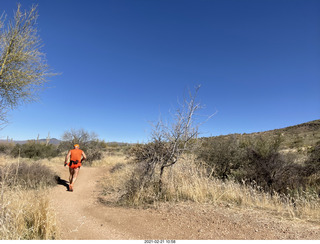 NH2T hike Browns Ranch - Adam running