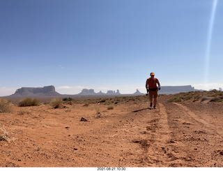 3431 a16. Monument Valley run + Adam