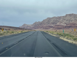 drive to Marble Canyon - power lines