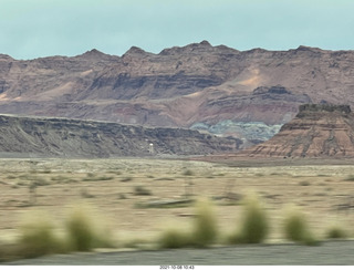 drive to Marble Canyon - power lines