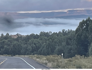 15 a18. drive to Bryce Canyon - fog