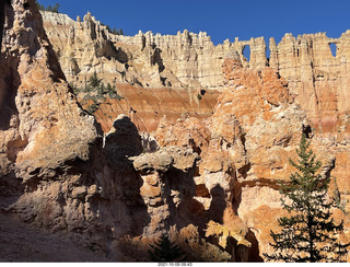 67 a18. Bryce Canyon - Peekaboo hike