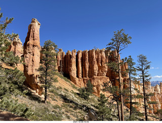 115 a18. Bryce Canyon - Peekaboo hike