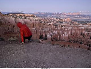 Bryce Canyon Amphitheater at sunset - photo poser