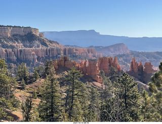 76 a18. Bryce Canyon Fairyland Trail hike - Boat Mesa and Sinking Ship